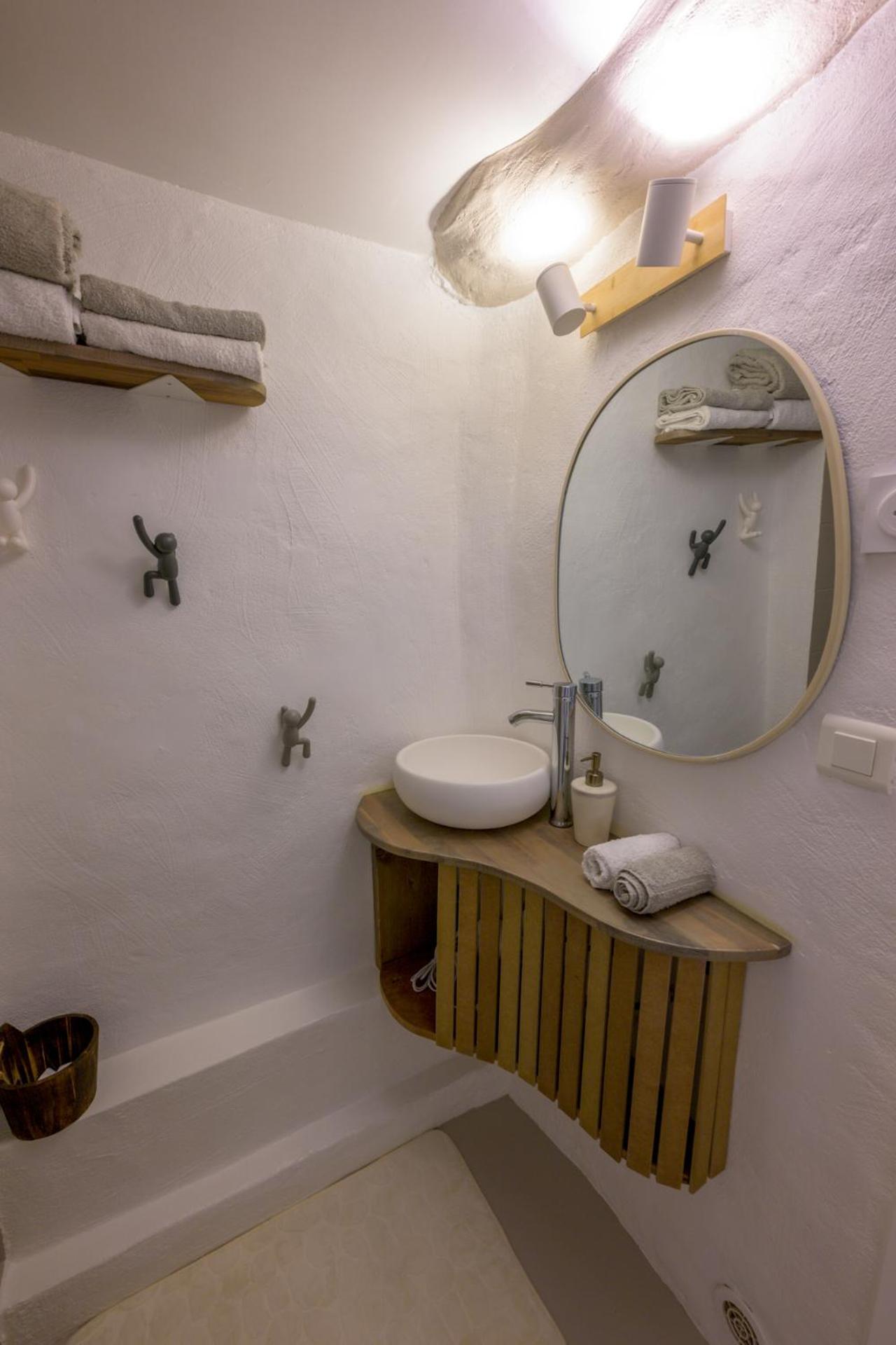 Cosy Flat In The Heart Of Valbonne Village מראה חיצוני תמונה