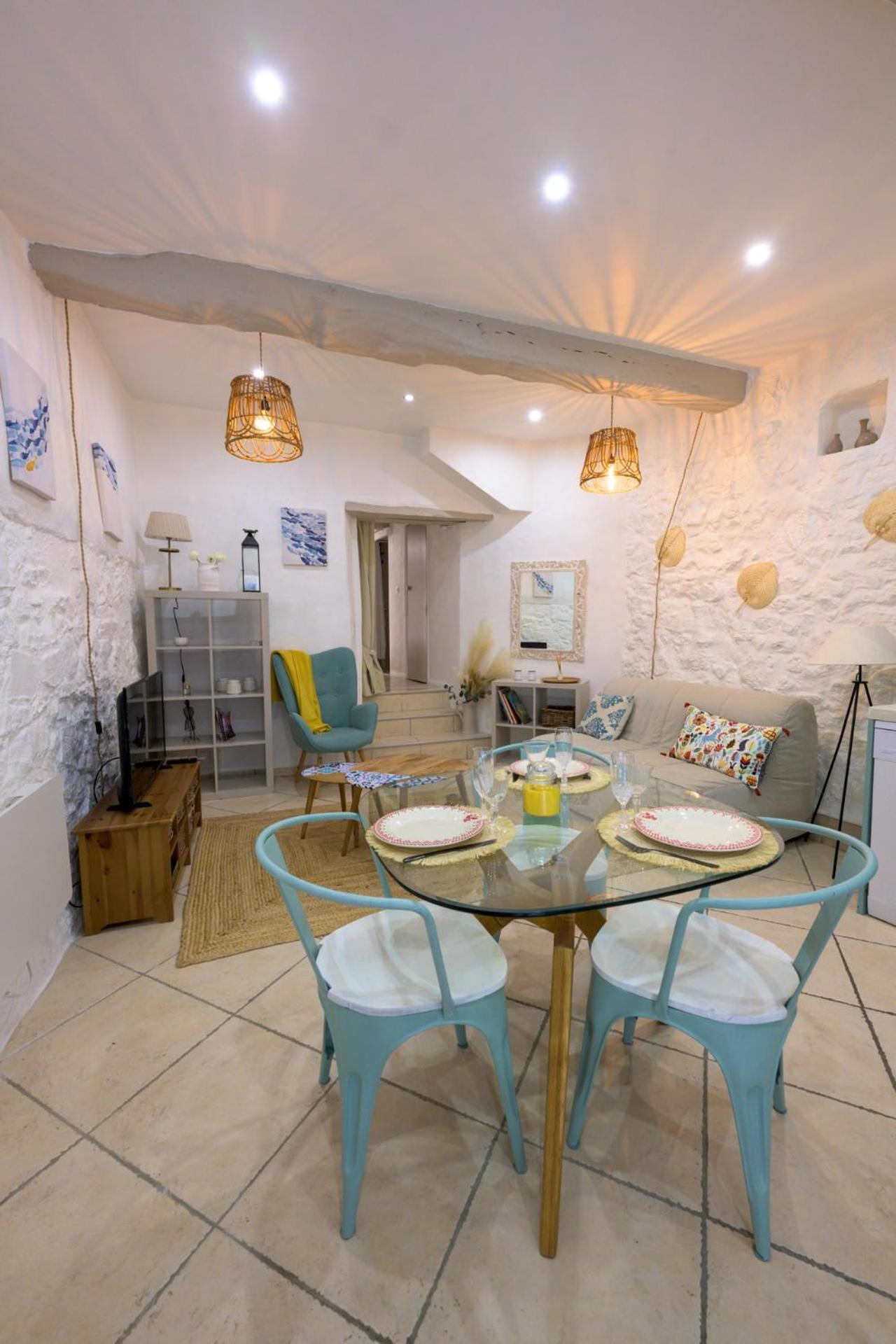 Cosy Flat In The Heart Of Valbonne Village מראה חיצוני תמונה
