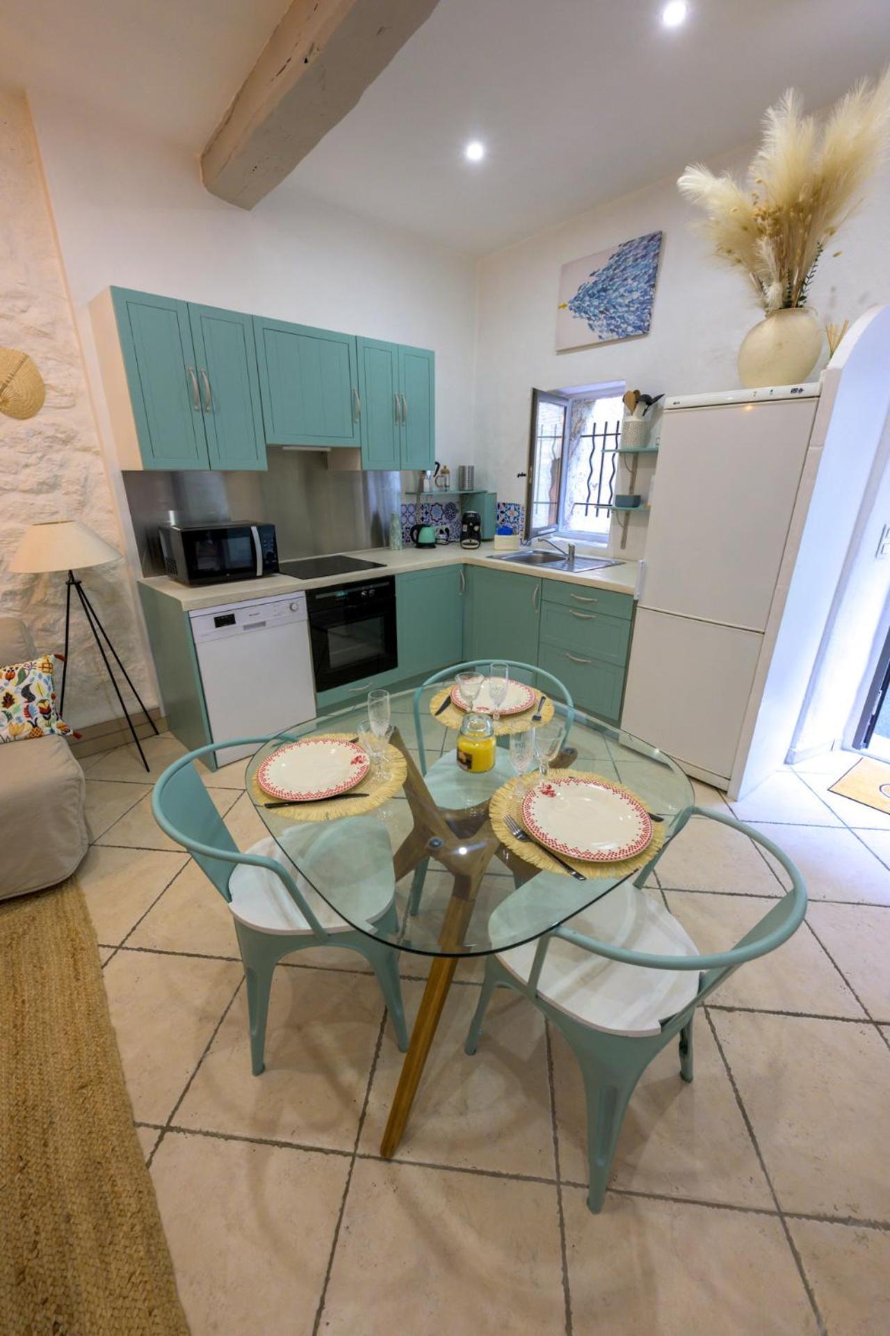 Cosy Flat In The Heart Of Valbonne Village מראה חיצוני תמונה